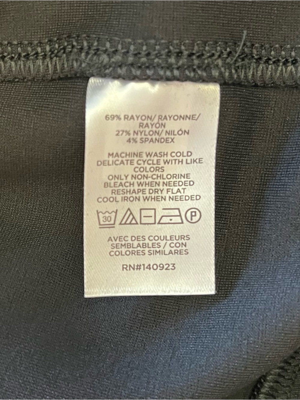 Lou & Grey Black Sporty Ponte Side Pocket Leggings - Picture 5 of 9